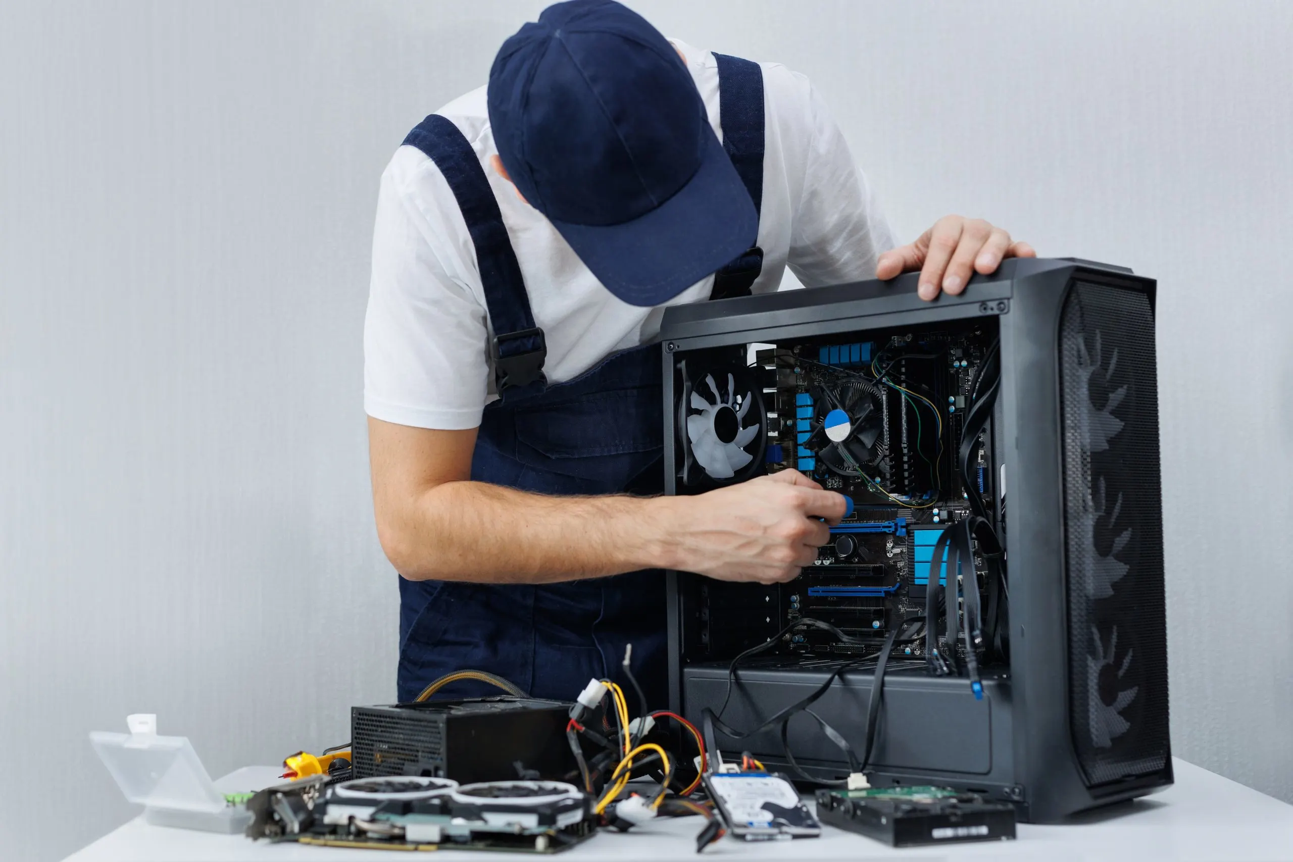 Reparación y Mantenimiento de Computadoras